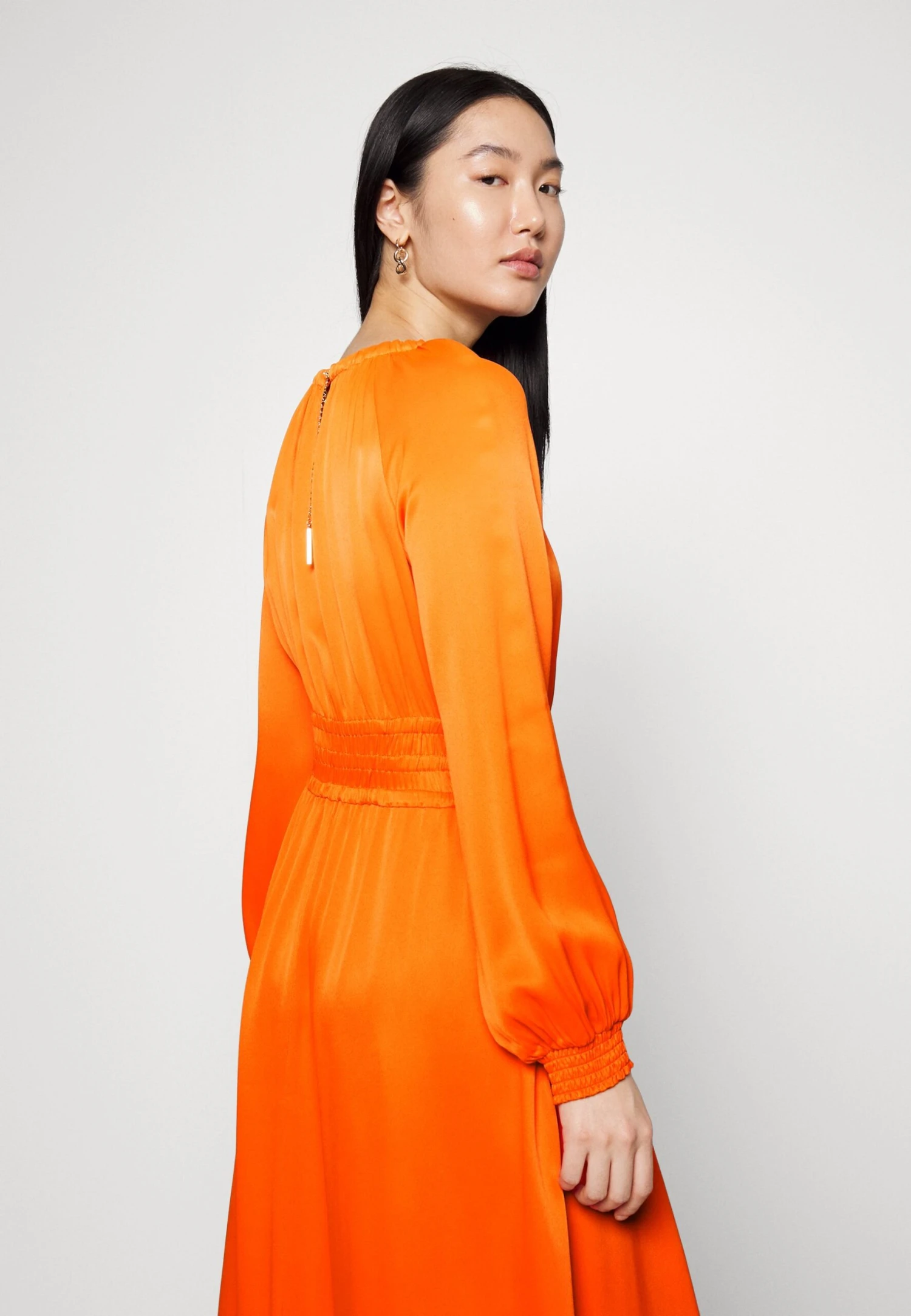 MICHAEL Michael Kors Chain Cut Out Dress - Cocktailjurk - Optic Orange 6 MICHAEL Michael Kors Chain Cut Out Dress - Cocktailjurk - Optic Orange - Afbeelding 4