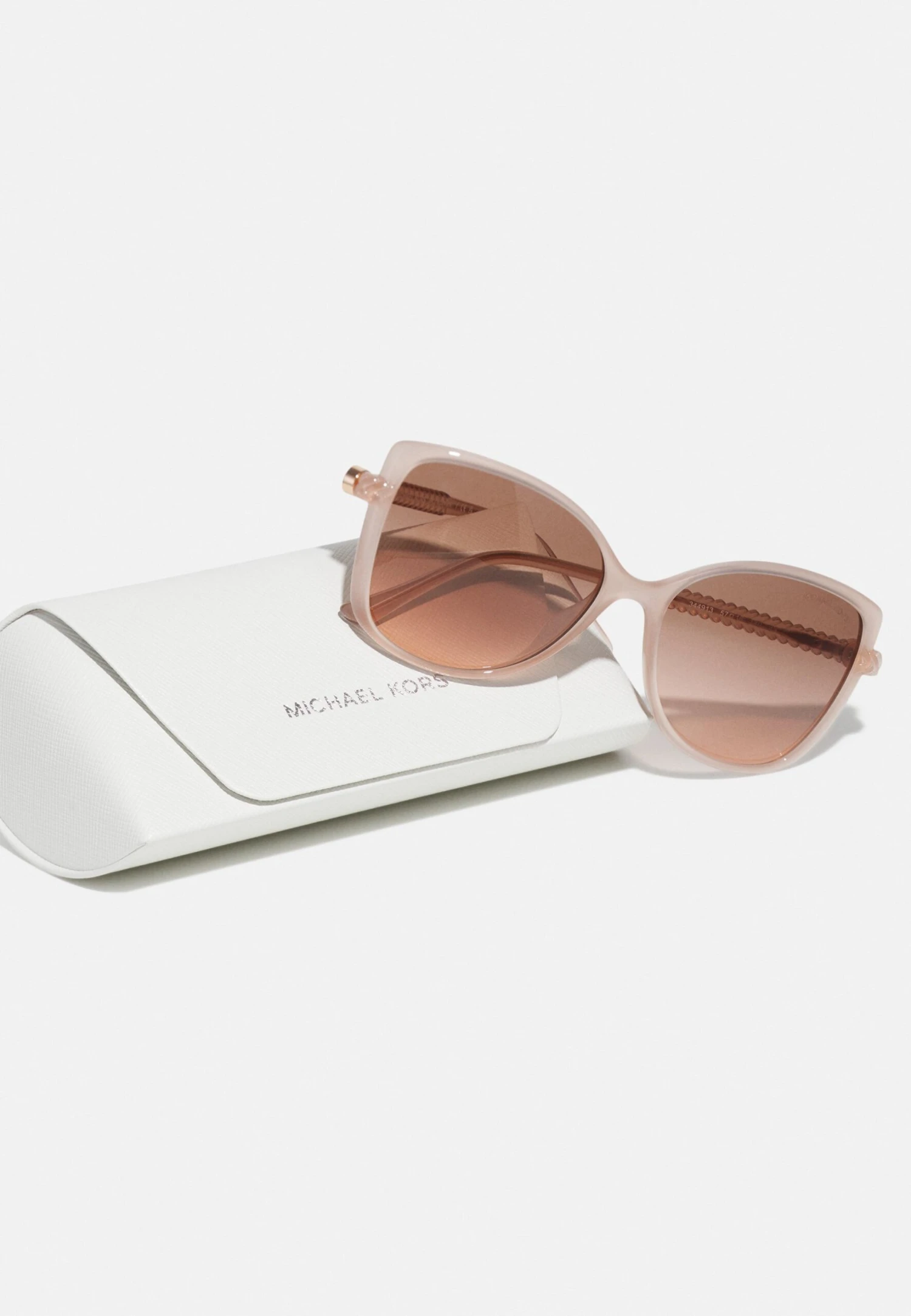 Michael Kors Malta- Zonnebril - Milky Pink 6 Michael Kors Malta- Zonnebril - Milky Pink - Afbeelding 4