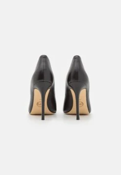 MICHAEL Michael Kors Parker- Klassieke Pumps - Black 12 MICHAEL Michael Kors Parker- Klassieke Pumps - Black -MICHAEL Michael Kors 0555f7130b8142e4a6b935dd839d39d4