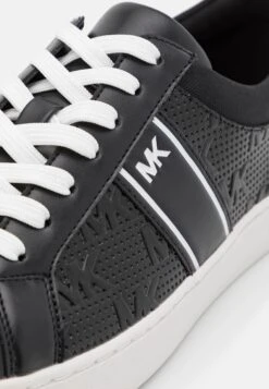 MICHAEL Michael Kors Sneakers Laag - Black 15 MICHAEL Michael Kors Sneakers Laag - Black -MICHAEL Michael Kors 05d01b8b37364aa9b3af714a89056be2