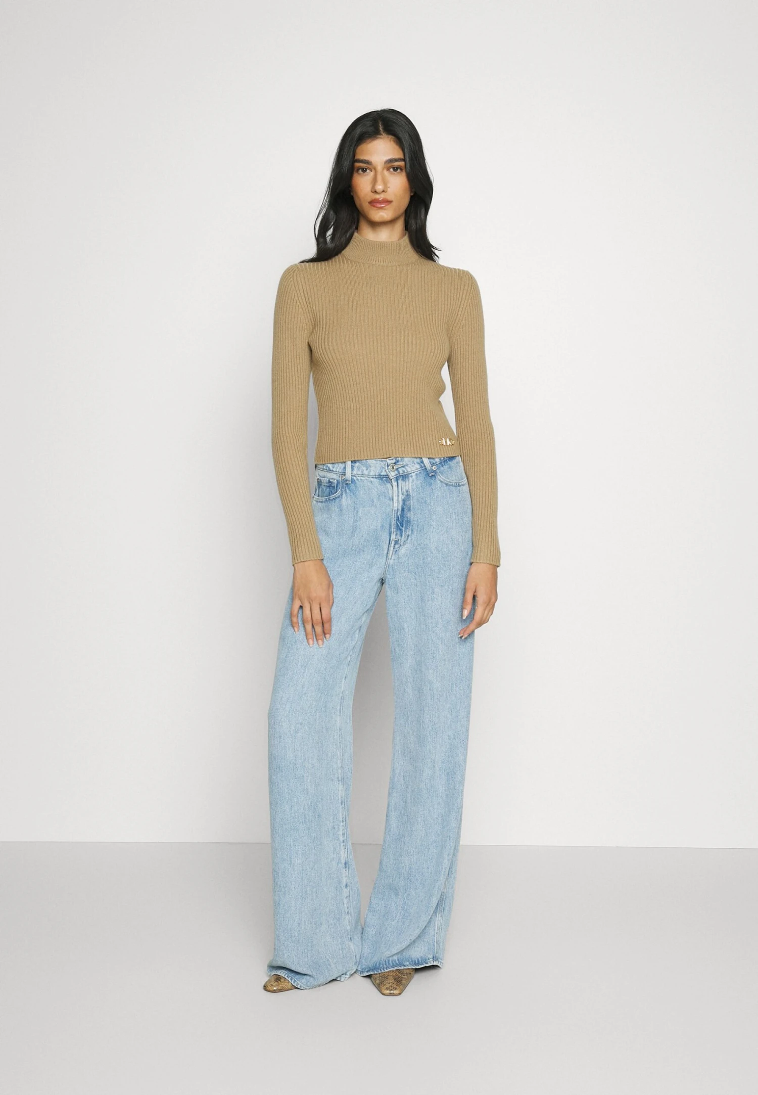 MICHAEL Michael Kors Mock Crop- Trui - Dark Camel 4 MICHAEL Michael Kors Mock Crop- Trui - Dark Camel - Afbeelding 2