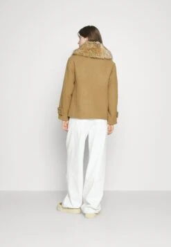 MICHAEL Michael Kors Peacoat - Lichte Jas - Dark Camel 12 MICHAEL Michael Kors Peacoat - Lichte Jas - Dark Camel -MICHAEL Michael Kors 0b44f0d71299407b86eec743e3b11cf6