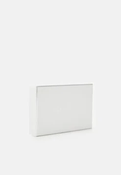 MICHAEL Michael Kors Flat Case - Portemonnee - Vanilla 12 MICHAEL Michael Kors Flat Case - Portemonnee - Vanilla -MICHAEL Michael Kors 0c5512274da44786b5c86fc9bf713d9f