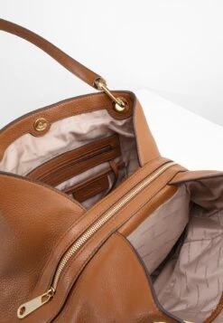 MICHAEL Michael Kors Raven- Handtas - Luggage 12 MICHAEL Michael Kors Raven- Handtas - Luggage -MICHAEL Michael Kors 0c7504a3fb184d9a814d34389928e61d