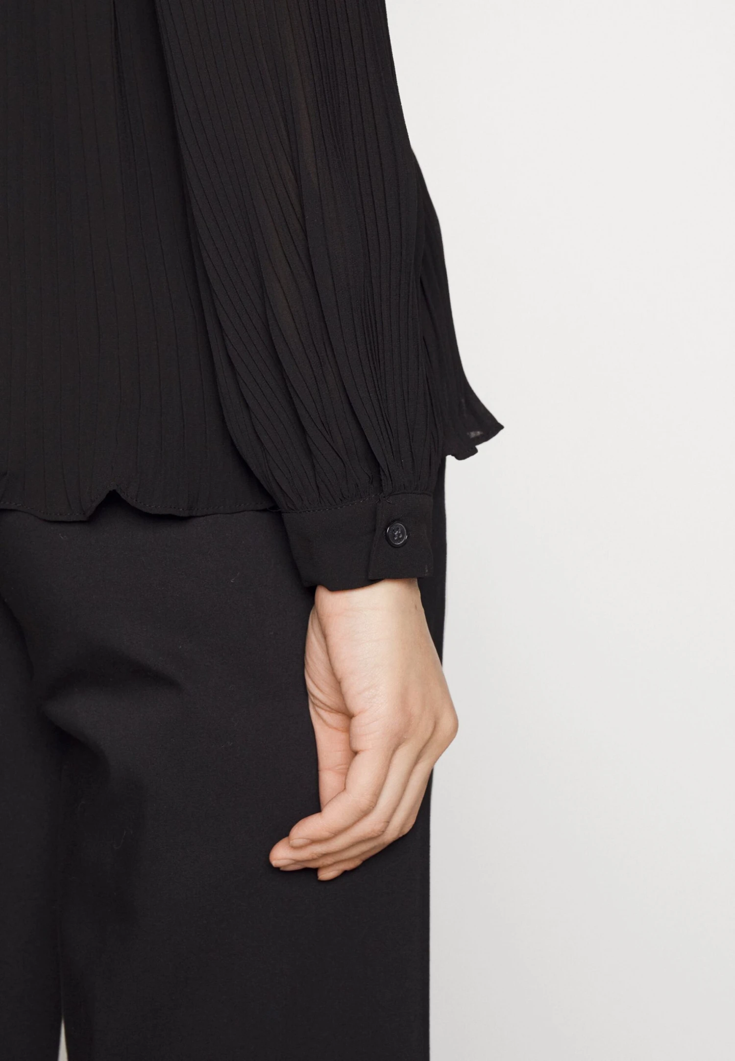 MICHAEL Michael Kors Pleated- Blouse - Black 8 MICHAEL Michael Kors Pleated- Blouse - Black - Afbeelding 6