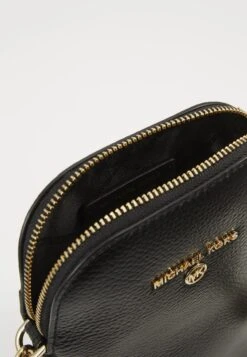 MICHAEL Michael Kors Jet Set Charm Xbody - Schoudertas - Black 11 MICHAEL Michael Kors Jet Set Charm Xbody - Schoudertas - Black -MICHAEL Michael Kors 10096ec839db4d989ed172e4a24dba71