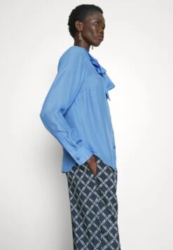 MICHAEL Michael Kors Bow Blouse - Overhemdblouse - Crew Blue 13 MICHAEL Michael Kors Bow Blouse - Overhemdblouse - Crew Blue -MICHAEL Michael Kors 1047063aa6b146d1af30669357c3ea9e