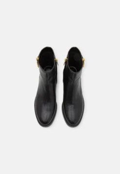 MICHAEL Michael Kors Regan- Korte Laarzen - Black/Brown 13 MICHAEL Michael Kors Regan- Korte Laarzen - Black/Brown -MICHAEL Michael Kors 111fbff213e64218849258eb138f4573