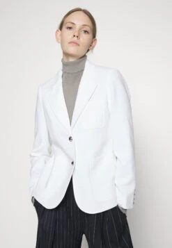 MICHAEL Michael Kors Patch Fitted Blazer - Blazer - White 11 MICHAEL Michael Kors Patch Fitted Blazer - Blazer - White -MICHAEL Michael Kors 11d23ddb6882450a85002816ae166fdb