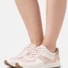 MICHAEL Michael Kors Allie Trainer - Sneakers Laag - Bae/Multi-Coloured 2 MICHAEL Michael Kors Allie Trainer - Sneakers Laag - Bae/Multi-Coloured -MICHAEL Michael Kors 12dbb0b27d2a44c08b22d30bf6ff7012