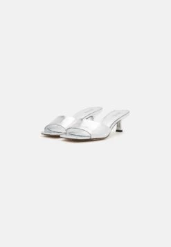 MICHAEL Michael Kors Amal Kitten Sandal - Muiltjes Met Hak - Silver 11 MICHAEL Michael Kors Amal Kitten Sandal - Muiltjes Met Hak - Silver -MICHAEL Michael Kors 13469185694e417da9b4252a7bdbd10d