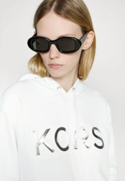MICHAEL Michael Kors Emboss Kors Hoodie - Hoodie - White 11 MICHAEL Michael Kors Emboss Kors Hoodie - Hoodie - White -MICHAEL Michael Kors 138748093c5d45049387adbaefa0be46