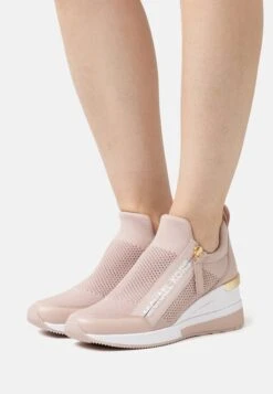 MICHAEL Michael Kors Willis Wedge Trainer - Sneakers Laag - Pink