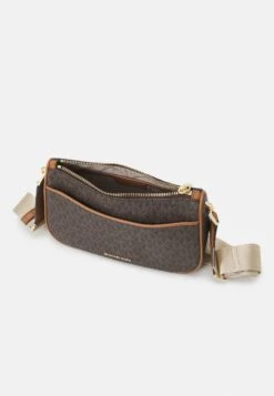 MICHAEL Michael Kors Jet Set Xbody Strap - Schoudertas - Brown/Acorn 8 MICHAEL Michael Kors Jet Set Xbody Strap - Schoudertas - Brown/Acorn -MICHAEL Michael Kors 16e579d8d67c46f5b1672e49a5ac1504