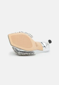 MICHAEL Michael Kors Amal Kitten- Muiltjes Met Hak - Silver Coloured 14 MICHAEL Michael Kors Amal Kitten- Muiltjes Met Hak - Silver Coloured -MICHAEL Michael Kors 174c5db7762d46af93de45f293031b3a
