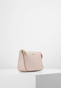 MICHAEL Michael Kors Jet Set Medium Chain Pouchette - Handtas - Soft Pink 11 MICHAEL Michael Kors Jet Set Medium Chain Pouchette - Handtas - Soft Pink -MICHAEL Michael Kors 1934101b401d4f059d1403be71b5e86c