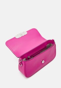 MICHAEL Michael Kors Parker Pouchette- Handtas - Cerise 10 MICHAEL Michael Kors Parker Pouchette- Handtas - Cerise -MICHAEL Michael Kors 193e1457670247bbad4e293af3bad09e