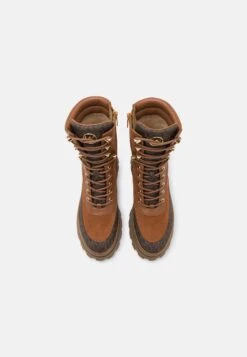 MICHAEL Michael Kors Rowan Lace Up - Enkellaarsjes Met Plateauzool - Brown 13 MICHAEL Michael Kors Rowan Lace Up - Enkellaarsjes Met Plateauzool - Brown -MICHAEL Michael Kors 1a476fa0bfb14edf8c4d8ca26aaabfaf