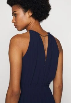 MICHAEL Michael Kors Chain Neck Midi Dress- Cocktailjurk - True Navy 15 MICHAEL Michael Kors Chain Neck Midi Dress- Cocktailjurk - True Navy -MICHAEL Michael Kors 1fbd824fe3e744678454ff2370968c8d