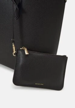 MICHAEL Michael Kors Eliza Xl Reversible Tote Set - Shopper - Black 10 MICHAEL Michael Kors Eliza Xl Reversible Tote Set - Shopper - Black -MICHAEL Michael Kors 21c33f901602467ab959051eff9500fe
