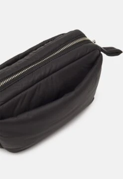 MICHAEL Michael Kors Leonie Camera Xbody - Schoudertas - Black 12 MICHAEL Michael Kors Leonie Camera Xbody - Schoudertas - Black -MICHAEL Michael Kors 288a7ecf58f1406182993a405d7c425b