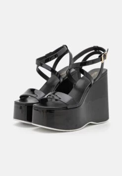 MICHAEL Michael Kors Paola Wedge - Sandalen Met Plateauzool - Black 11 MICHAEL Michael Kors Paola Wedge - Sandalen Met Plateauzool - Black -MICHAEL Michael Kors 299ed7b73dbe46e8b42f71ff5b239371