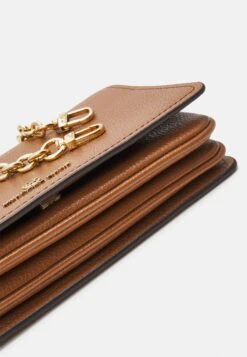 MICHAEL Michael Kors Jet Charm Accordian Flap Xbody - Schoudertas - Brown 13 MICHAEL Michael Kors Jet Charm Accordian Flap Xbody - Schoudertas - Brown -MICHAEL Michael Kors 2b4199d221ca482886efdf3197725075