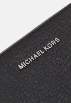 MICHAEL Michael Kors Jet Set Crossbody - Schoudertas - Black/Optic White 10 MICHAEL Michael Kors Jet Set Crossbody - Schoudertas - Black/Optic White -MICHAEL Michael Kors 2ccd29225ed84bcbb26d745c36f54437