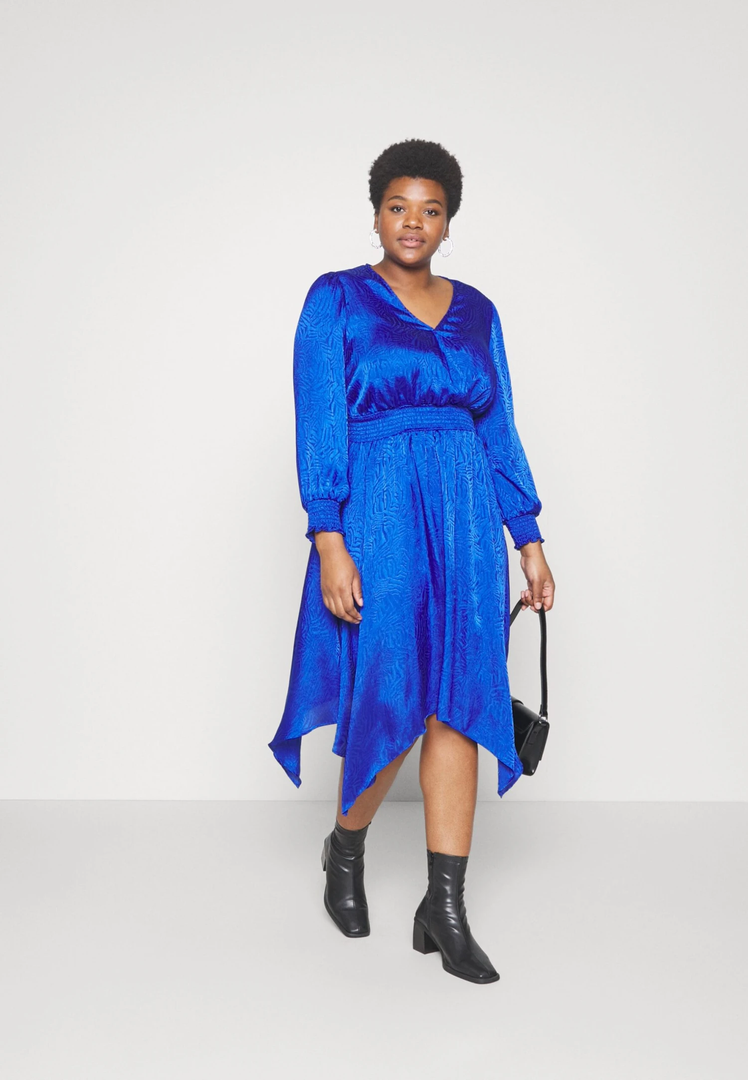 MICHAEL Michael Kors Fractal Zebra Plisse- Cocktailjurk - Royal 4 MICHAEL Michael Kors Fractal Zebra Plisse- Cocktailjurk - Royal - Afbeelding 2