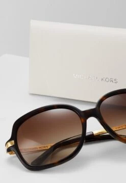 Michael Kors Zonnebril - Brown Gradient 10 Michael Kors Zonnebril - Brown Gradient -MICHAEL Michael Kors 2feef98a1d094e80934bc4da06a535f5