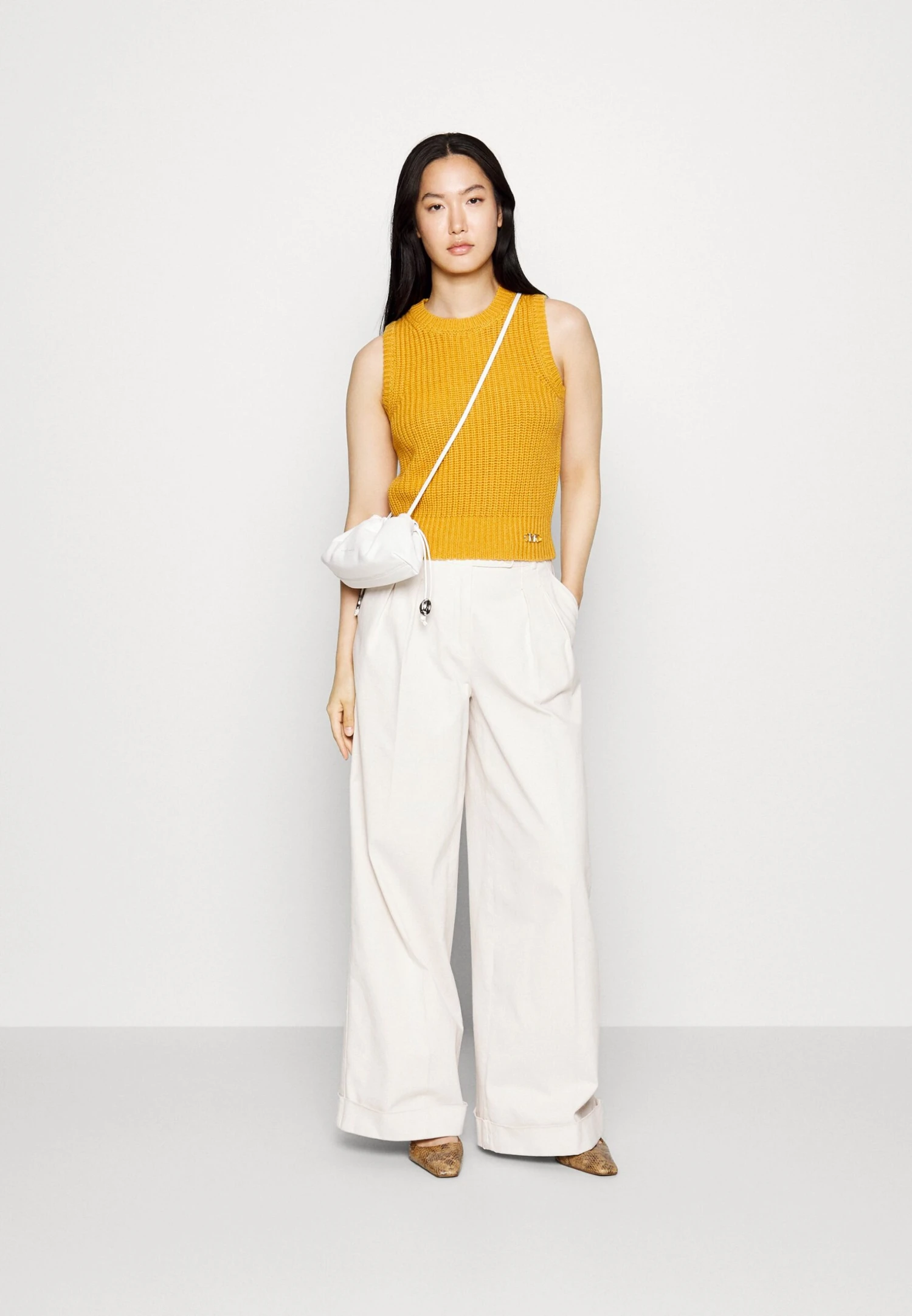 MICHAEL Michael Kors Solid Crop - Top - Marigold 4 MICHAEL Michael Kors Solid Crop - Top - Marigold - Afbeelding 2
