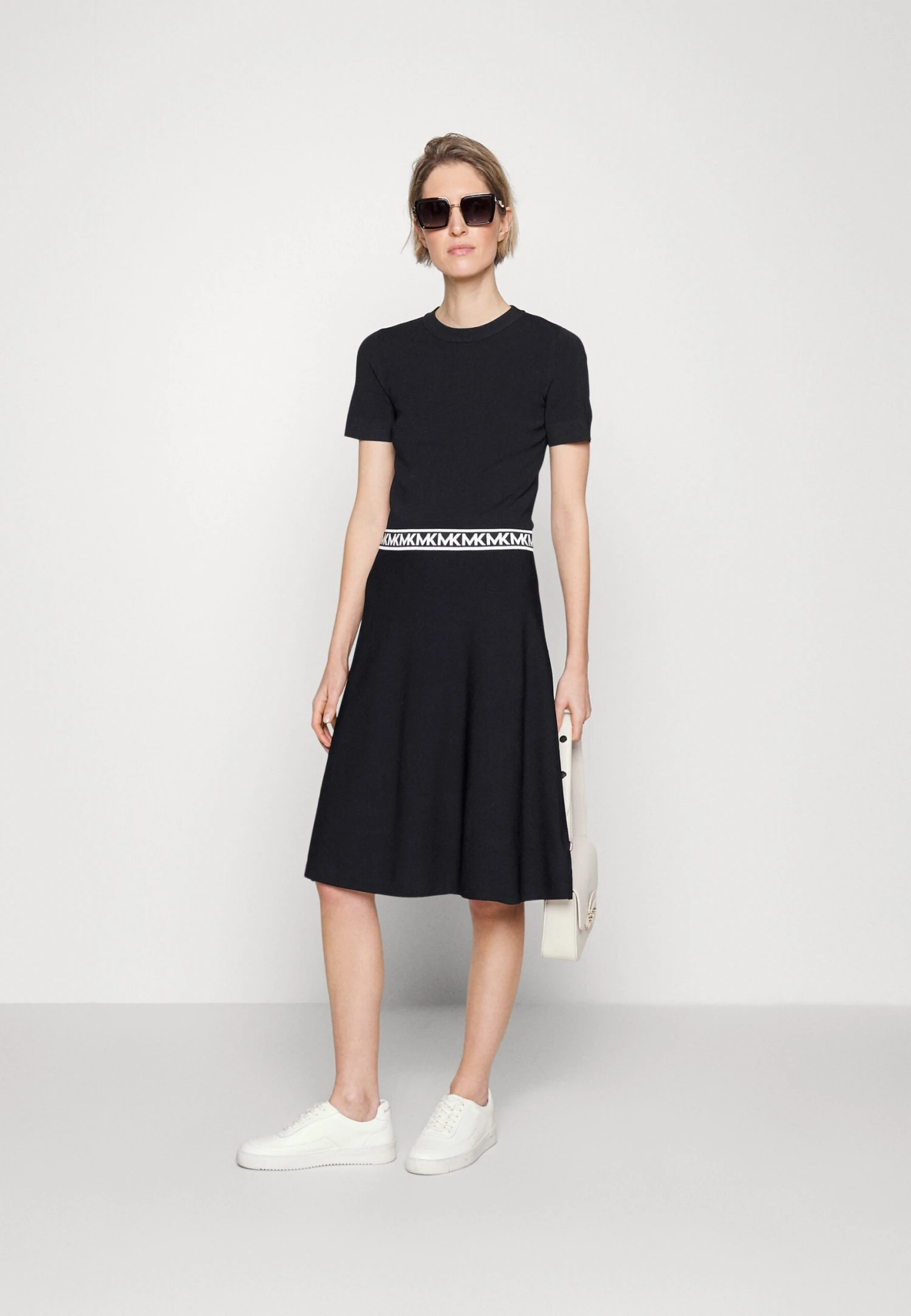 MICHAEL Michael Kors Mega Dot Crew - T-Shirt Print - Black 4 MICHAEL Michael Kors Mega Dot Crew - T-Shirt Print - Black - Afbeelding 2