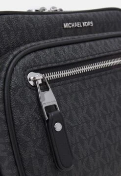 Michael Kors Commuter Belt Bag - Heuptas - Black 11 Michael Kors Commuter Belt Bag - Heuptas - Black -MICHAEL Michael Kors 34d5eff6d1cc417b8316831fd7f351cb