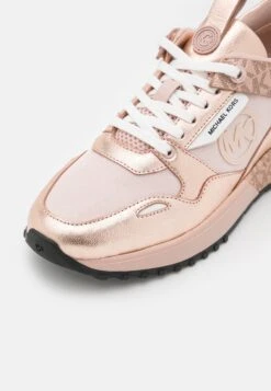 MICHAEL Michael Kors Theo Trainer - Sneakers Laag - Soft Pink 15 MICHAEL Michael Kors Theo Trainer - Sneakers Laag - Soft Pink -MICHAEL Michael Kors 35d00452f8154b498f88040a8a99f8c0