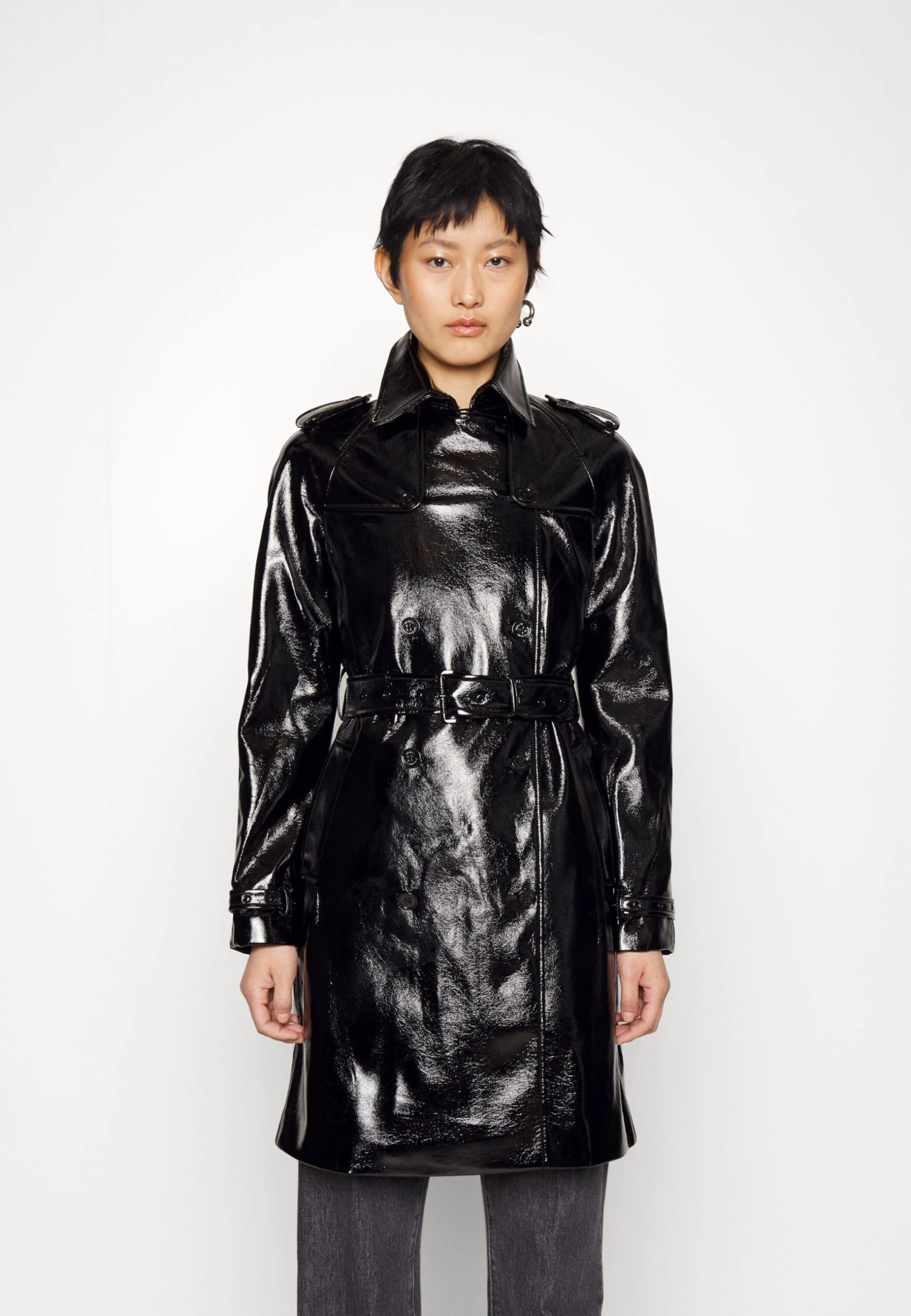 MICHAEL Michael Kors Faux Ptnt Trench - Trenchcoat - Black 3 MICHAEL Michael Kors Faux Ptnt Trench - Trenchcoat - Black