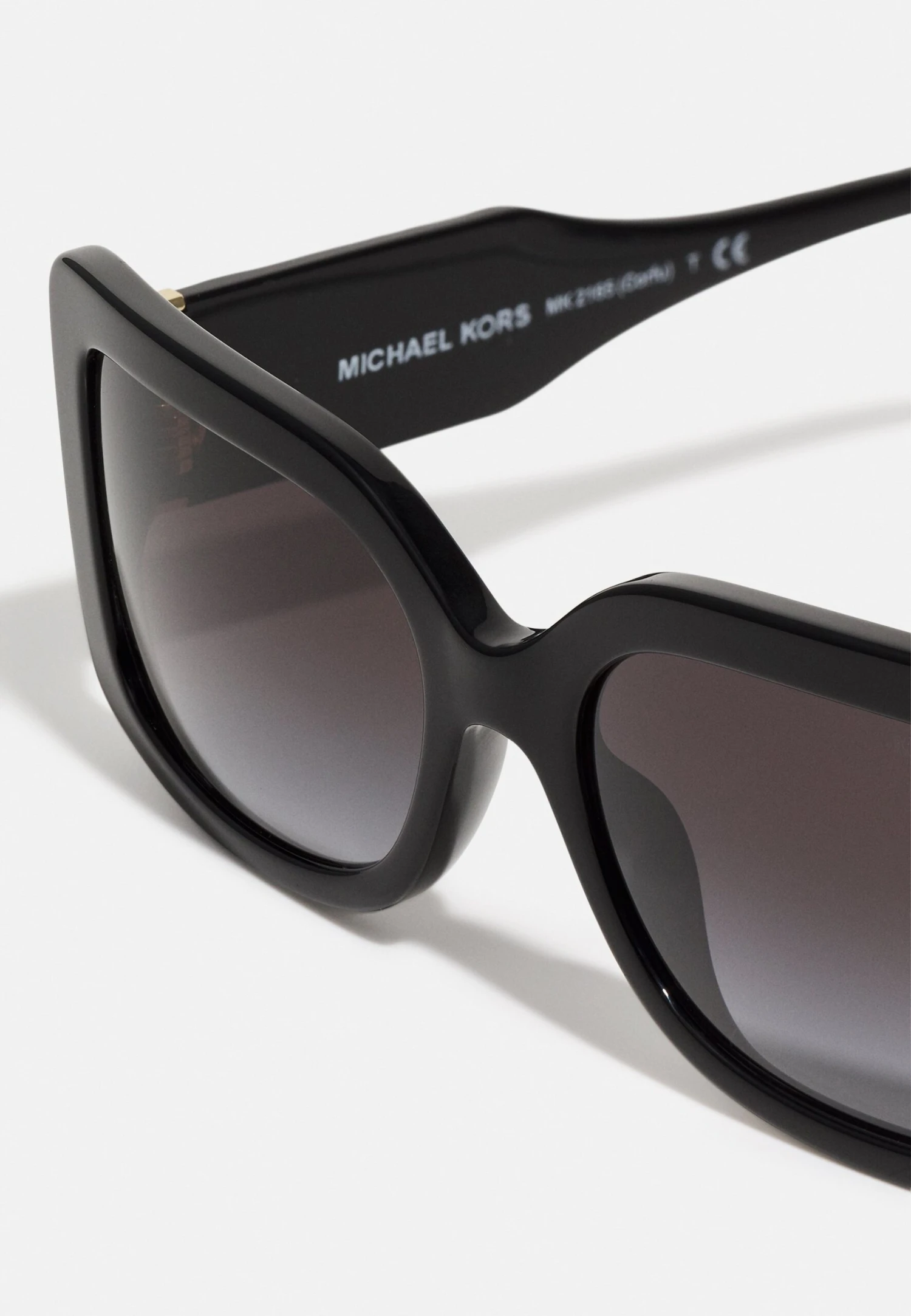 Michael Kors Corfu - Zonnebril - Black 5 Michael Kors Corfu - Zonnebril - Black - Afbeelding 3
