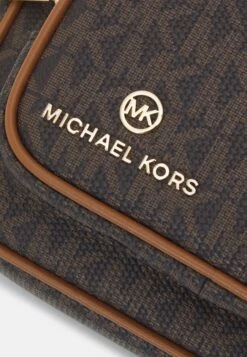 MICHAEL Michael Kors Travel Laptop Case Pouch - Laptoptas - Brown/Acorn 13 MICHAEL Michael Kors Travel Laptop Case Pouch - Laptoptas - Brown/Acorn -MICHAEL Michael Kors 3bb5e3e14a02404bb5abd60da6351dec
