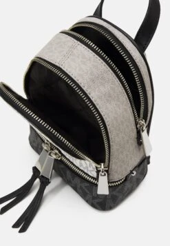 MICHAEL Michael Kors Rhea Zip Xs Backpack - Rugzak - Black/Grey 9 MICHAEL Michael Kors Rhea Zip Xs Backpack - Rugzak - Black/Grey -MICHAEL Michael Kors 3bc0cfb712724befacfd0fa7de735802
