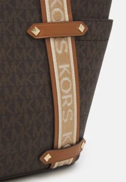 MICHAEL Michael Kors Maeve - Shopper - Brown 11 MICHAEL Michael Kors Maeve - Shopper - Brown -MICHAEL Michael Kors 3c11d125915a43a4a7d3ff50d210a0c1