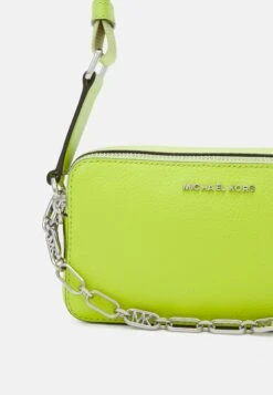 MICHAEL Michael Kors Jet Set Camra Xbody - Schoudertas - Limeade 11 MICHAEL Michael Kors Jet Set Camra Xbody - Schoudertas - Limeade -MICHAEL Michael Kors 420a5577404d458e8d1f2739af8e869f