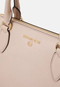 MICHAEL Michael Kors Sienna Satchel - Handtas - Soft Pink 11 MICHAEL Michael Kors Sienna Satchel - Handtas - Soft Pink -MICHAEL Michael Kors 46dcfd3aa3064293bf241cdc2f533868