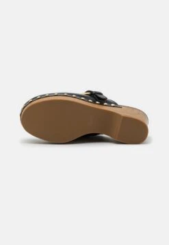MICHAEL Michael Kors Rye - Clogs - Black -MICHAEL Michael Kors 479681e6ca7b40c8afbc1a7c0acc68f5