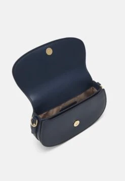 MICHAEL Michael Kors Mila Chain Sling - Schoudertas - Navy 9 MICHAEL Michael Kors Mila Chain Sling - Schoudertas - Navy -MICHAEL Michael Kors 4abe6e30c40c4926adb6ae9d7a02104c