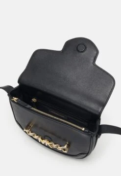 MICHAEL Michael Kors Hally Saddle - Handtas - Black 9 MICHAEL Michael Kors Hally Saddle - Handtas - Black -MICHAEL Michael Kors 4b8f7d68b3b045cfacab60e3998b1ef5