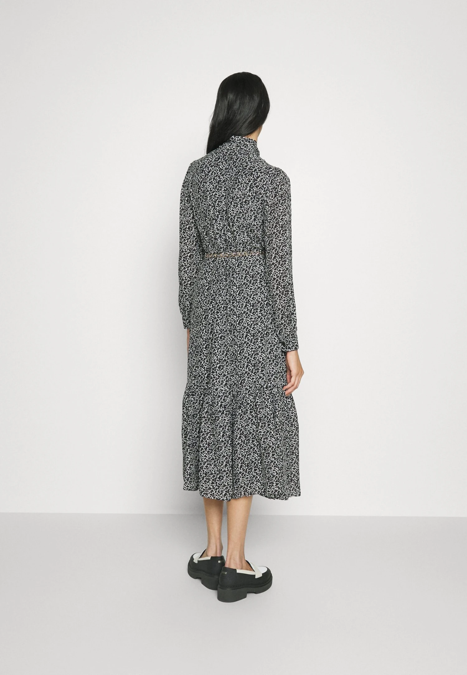 MICHAEL Michael Kors Midi Bow - Blousejurk - Black/White 5 MICHAEL Michael Kors Midi Bow - Blousejurk - Black/White - Afbeelding 3