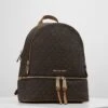 MICHAEL Michael Kors Rhea Zip Back Pack - Rugzak - Brown 1 MICHAEL Michael Kors Rhea Zip Back Pack - Rugzak - Brown -MICHAEL Michael Kors 500c605e77e04291b17c456968abbb96