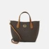 MICHAEL Michael Kors Allison Tote - Handtas - Brown/Acorn 1 MICHAEL Michael Kors Allison Tote - Handtas - Brown/Acorn -MICHAEL Michael Kors 55bd08804c904b99ae9dc3c4318ccdc6