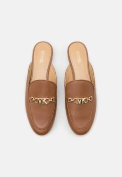 MICHAEL Michael Kors Tiffanie Flat Mule - Muiltjes - Luggage 13 MICHAEL Michael Kors Tiffanie Flat Mule - Muiltjes - Luggage -MICHAEL Michael Kors 5c1a35342b354b31b2dfca3611e83bd1