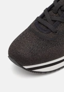 MICHAEL Michael Kors Monique Trainer - Sneakers Laag - Black/Bronze 15 MICHAEL Michael Kors Monique Trainer - Sneakers Laag - Black/Bronze -MICHAEL Michael Kors 5eb40cc888b540108f61635db96f91b8