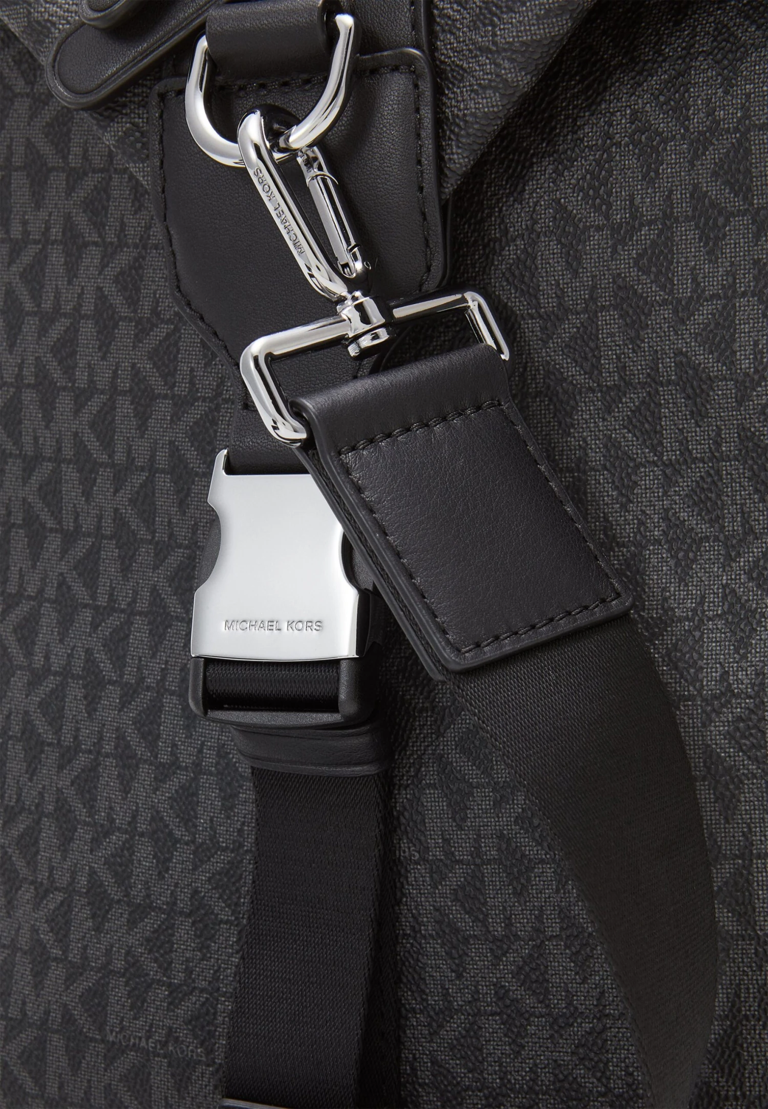 Michael Kors Commuter Duffle Unisex - Weekendtas - Black 6 Michael Kors Commuter Duffle Unisex - Weekendtas - Black - Afbeelding 4